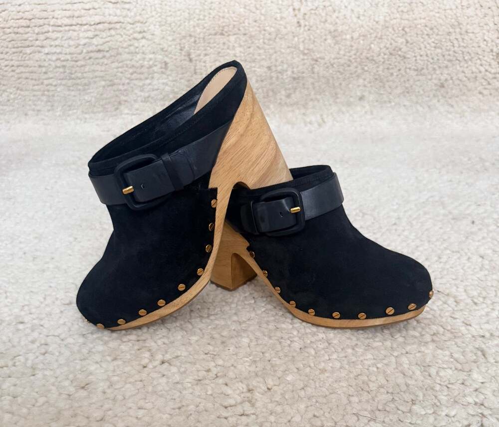Veronica Beard Dacey Clogs Black Suede Studded Wood Heel Mules Women’s Size 9